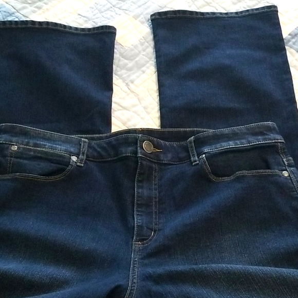 NEW Christopher & Banks Jeans 14Short - Picture 2 of 5